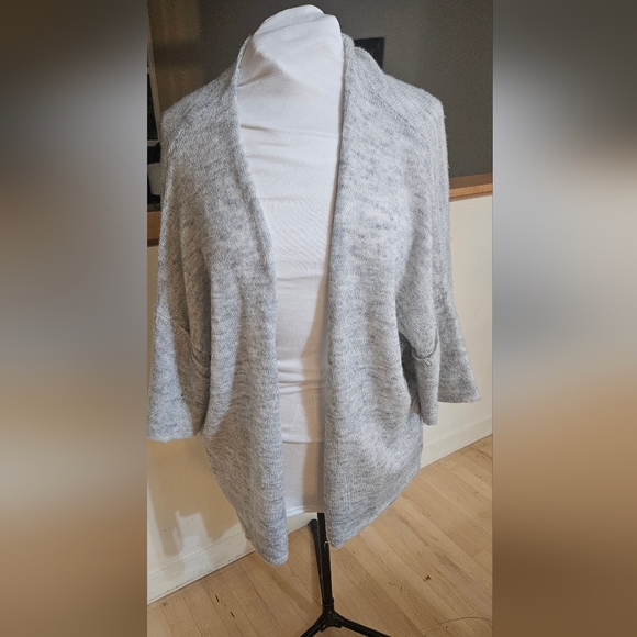 New W Tags World Market Cardigan Sweater Womens One Size Light Gray Open Front - Picture 8 of 8